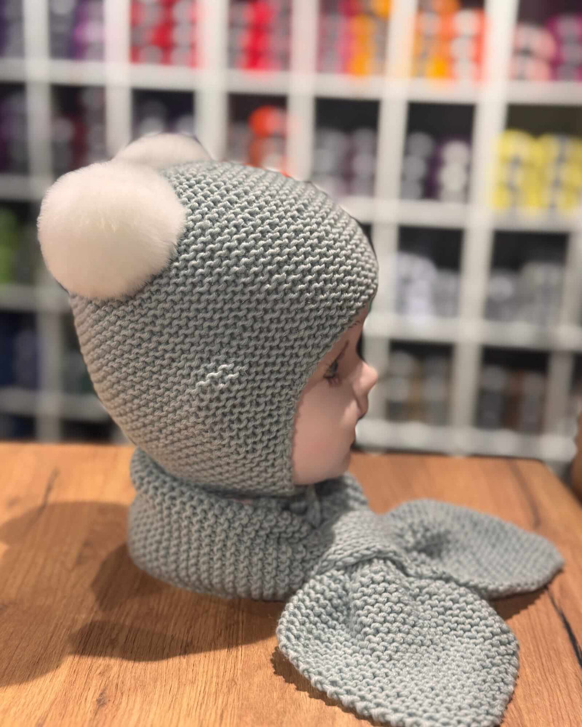 Gilet Bébé Tricoté Main en Pourpre de Violet – 100% Mérinos (0 - 24 Mois)
